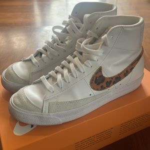 Nike Blazer Mid ‘77 SE Leopard Shoes Size 9